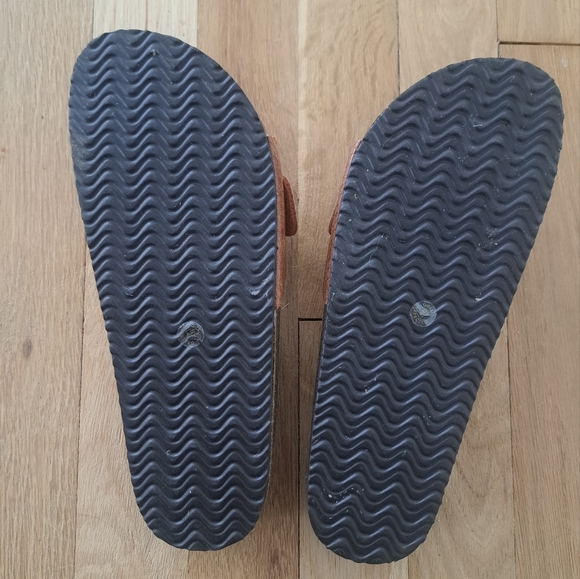 Brown Arizona Sandals (nib) - Picture 3 of 3